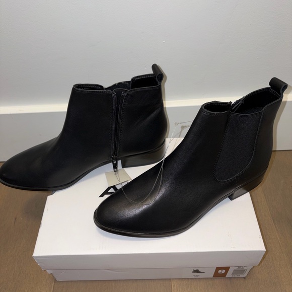 Also Black Leather Ankle Boots - Picture 2 of 4